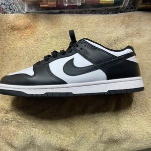 Nike Panda Dunks